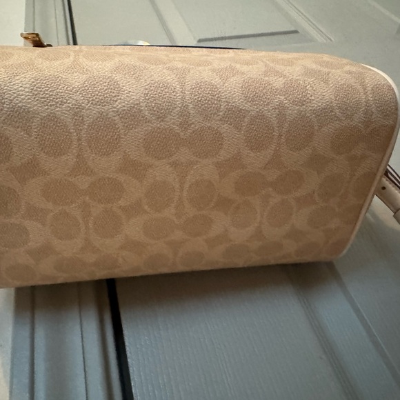 COACH Rowan Satchel Bag in Signature Canvas- Gold/Sand/Chalk - Picture 3 of 8